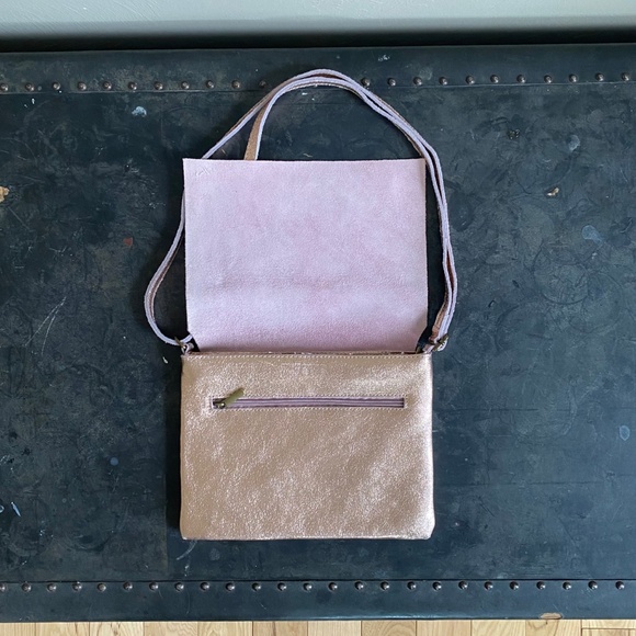 ❤️ Genuine Italian Leather Shimmery Rose Gold Purse - Picture 2 of 6